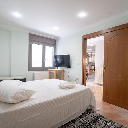 Rafina 1 Bedroom 2 Persons Apartment By Mps ภายนอก รูปภาพ